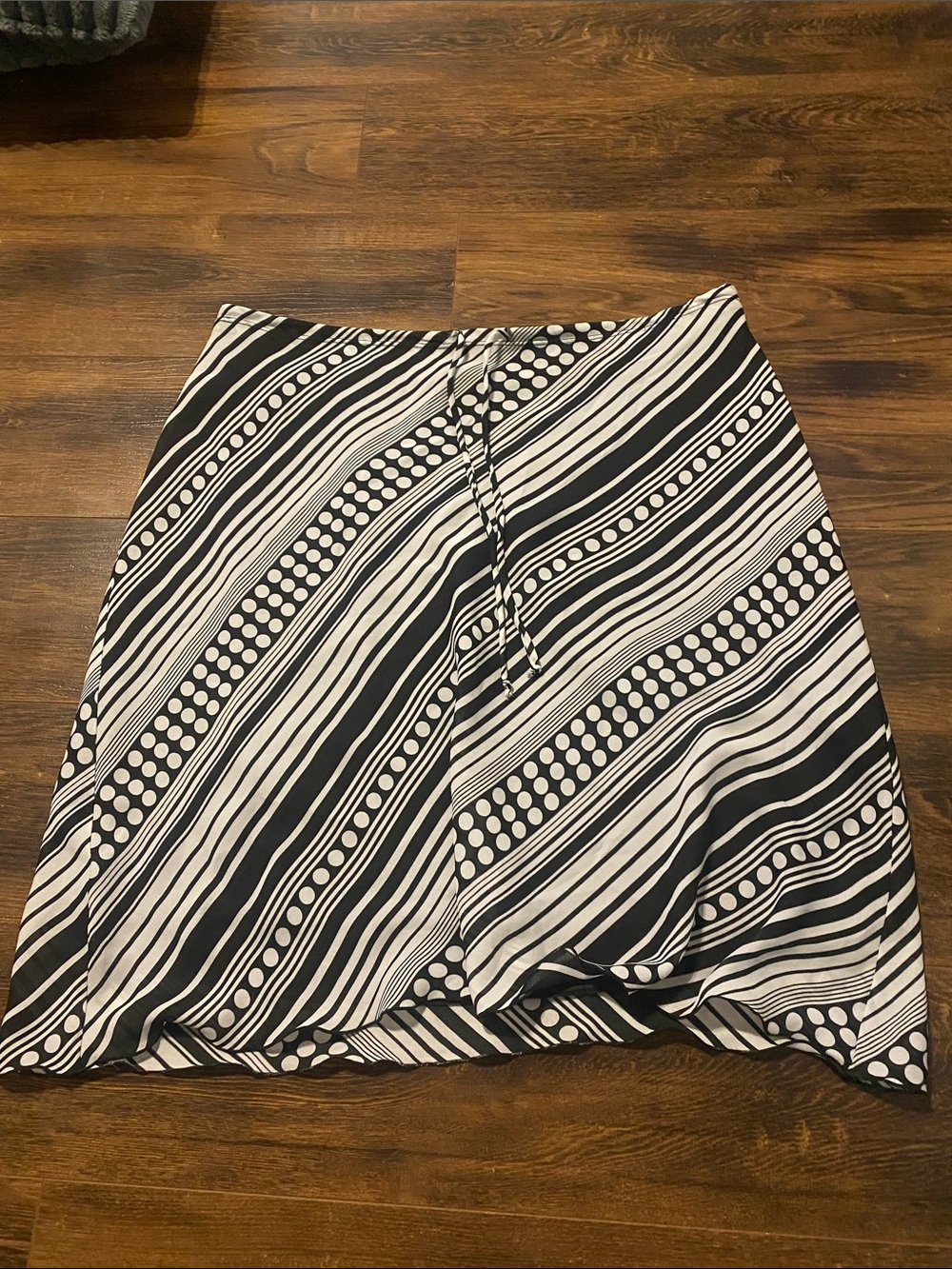 Reitmans Black and White Striped Midi Skirt size 15!